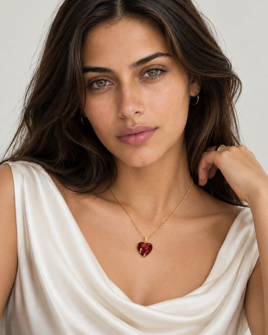 Dôme Monchérie Rose Necklace
